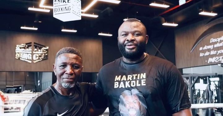 Boxe:Martin Bakole renforce son équipe technique avant son combat décisif face à Efe Ajagba.