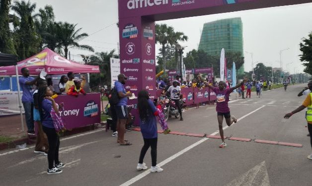 Athlétisme:La 5è édition d’Africell Congo River Marathon courue dimanche 1er Juin à la GombeTom Kisenda précise : ‘’Le Gouverneur Daniel Bumba encourage de telles initiatives pour promouvoir l’image de Kinshasa’’